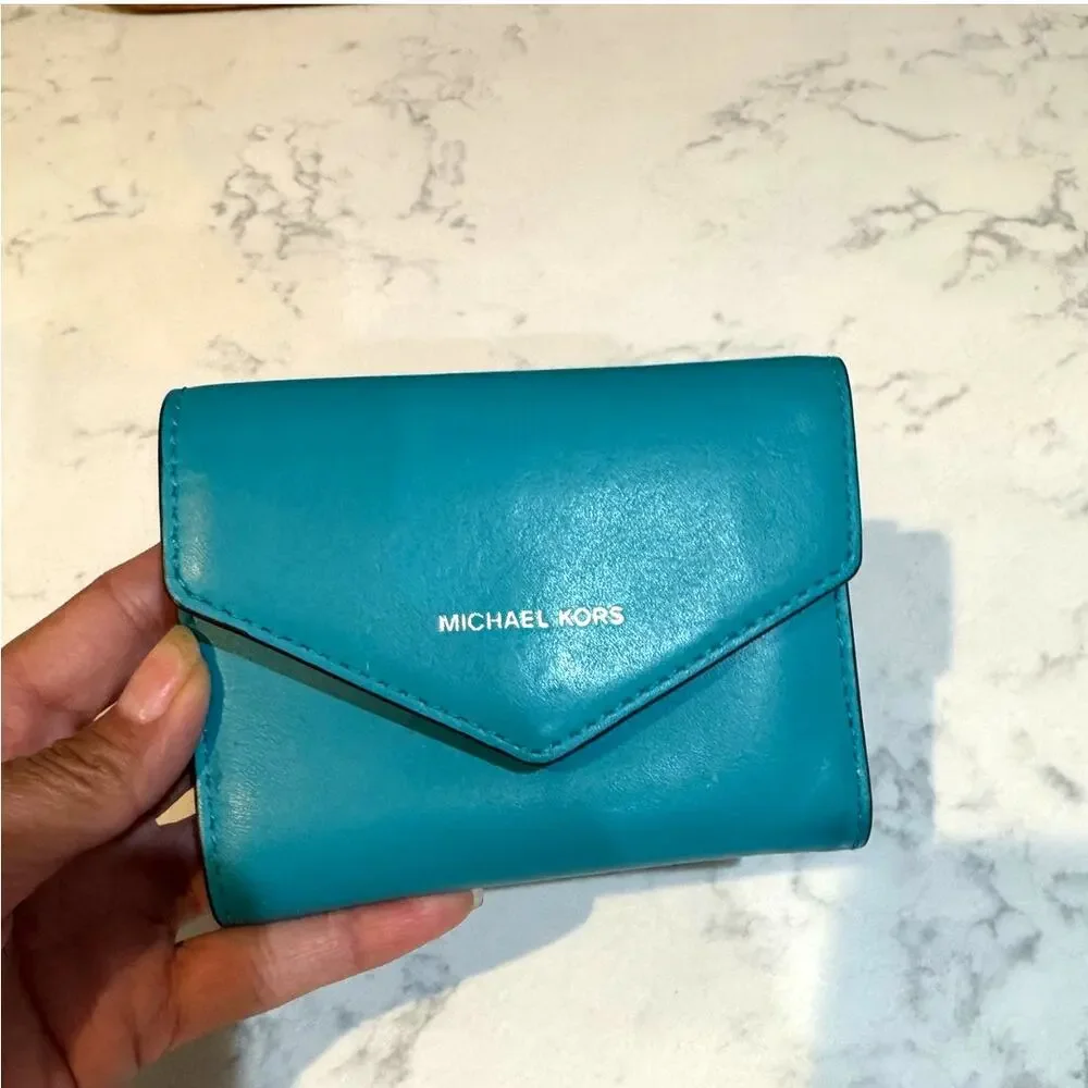 Michael Kors leather small envelope wallet snap closure turquoise 2017 preppy